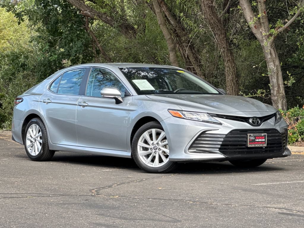 Used 2024 Toyota Camry LE w/ Convenience Package FWD image 2