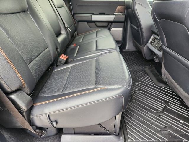 Used 2025 Ford F250 Lariat w/ Lariat Ultimate Package AWD/4WD image 31
