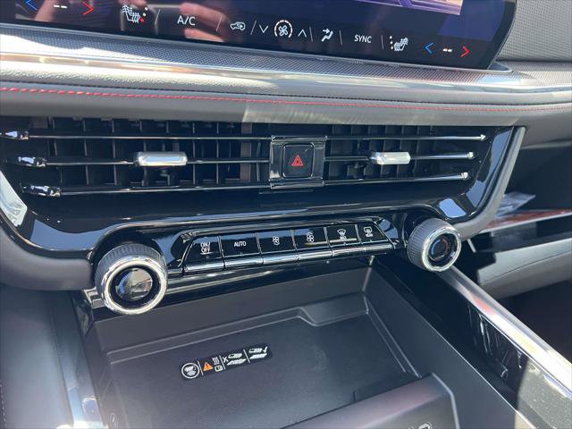 Used 2025 Chevrolet Suburban RST w/ Comfort Package AWD/4WD image 34