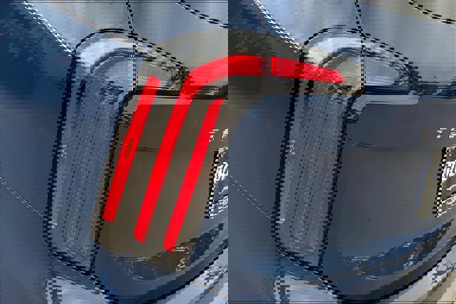 Used 2023 Kia Telluride EX w/ EX Captain's Chair Package image 27