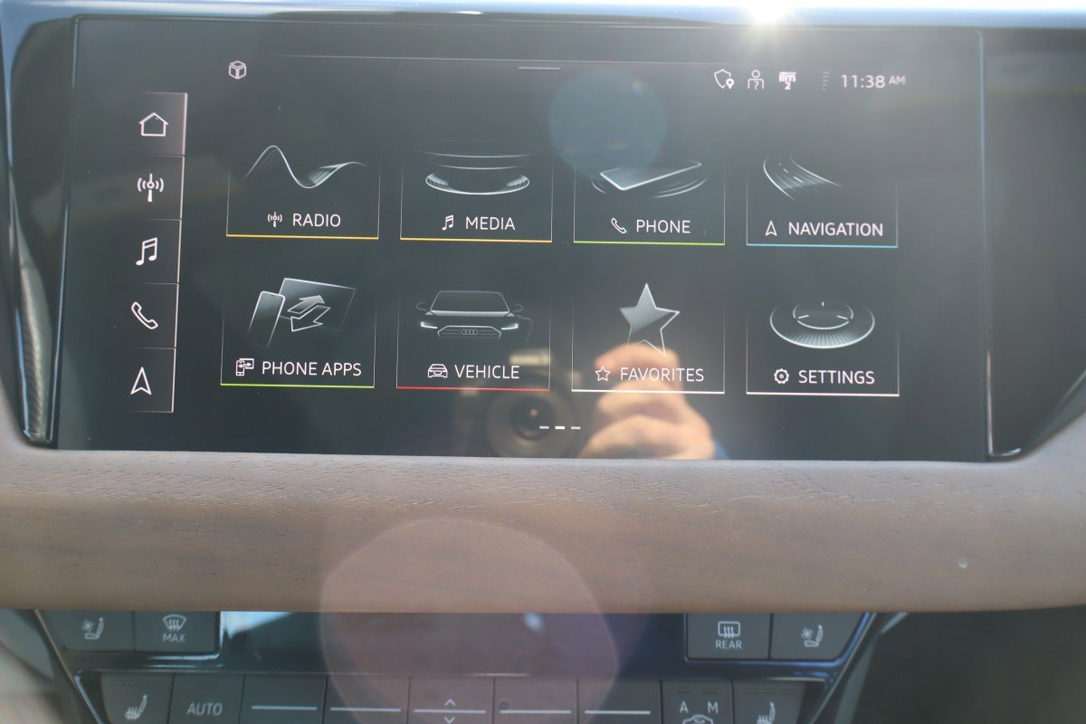 Used 2023 Audi e-tron GT Premium Plus w/ Executive Package image 15