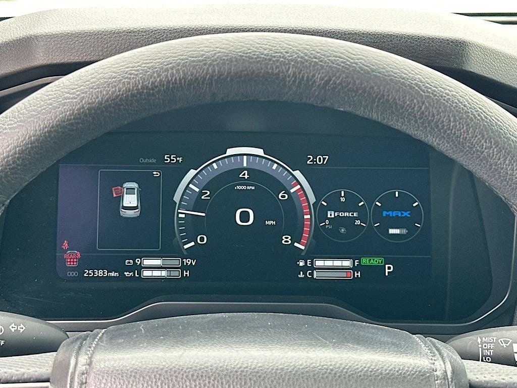 Certified 2025 Toyota Sequoia SR5 AWD/4WD image 32
