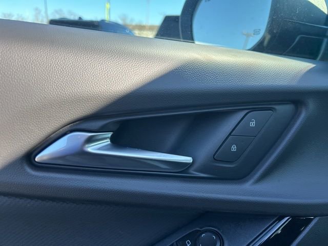 New 2026 Chevrolet Equinox LT image 12