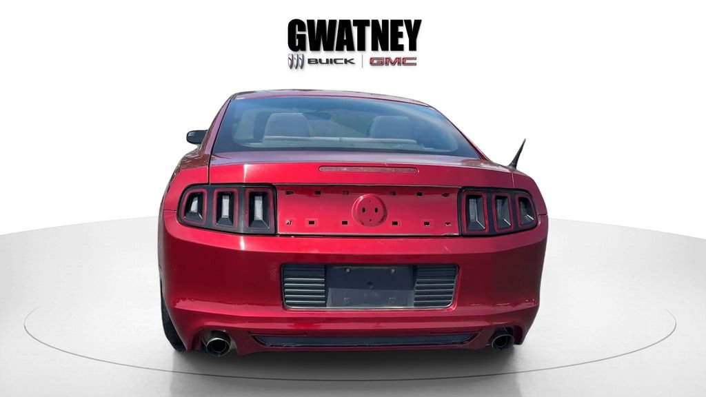 Used 2014 Ford Mustang Coupe RWD image 4