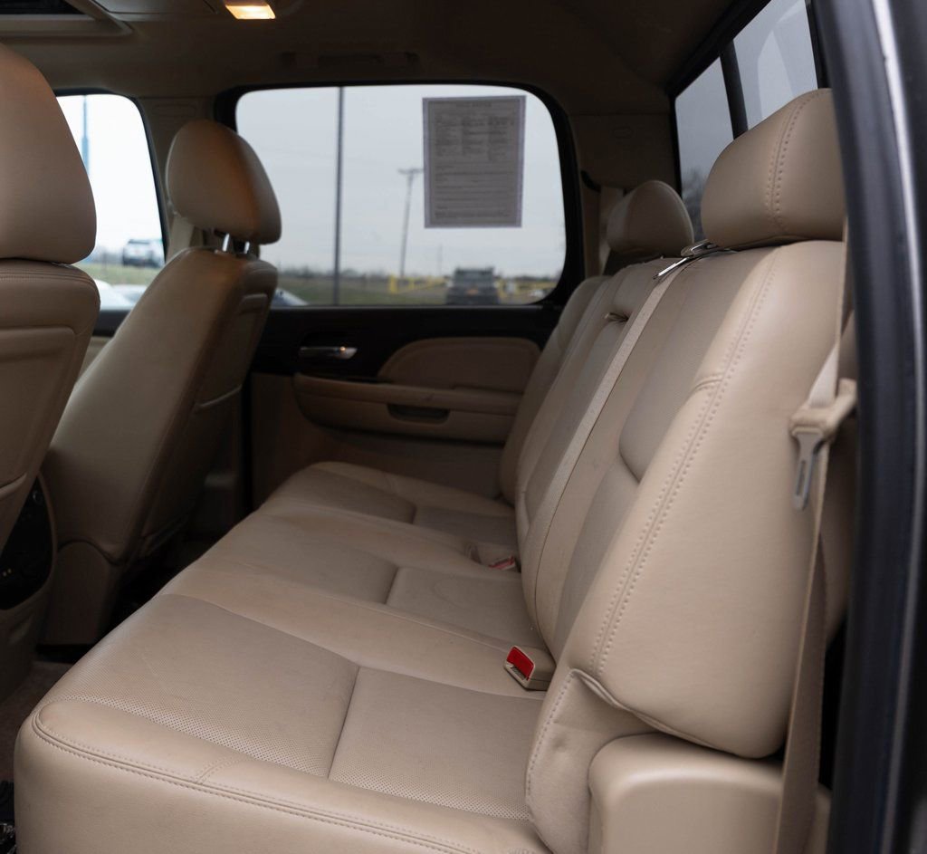 Used 2013 GMC Sierra 3500 Denali image 24