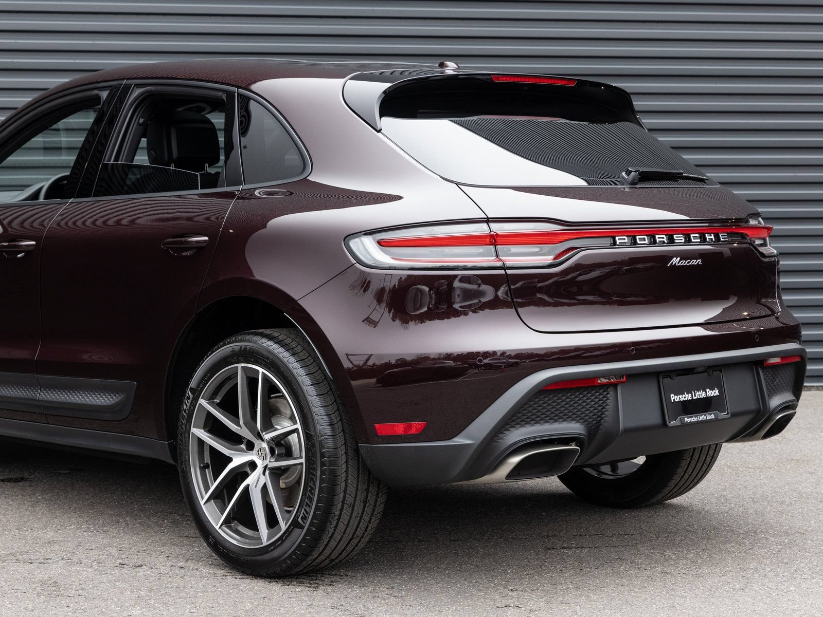 Certified 2026 Porsche Macan AWD/4WD image 11