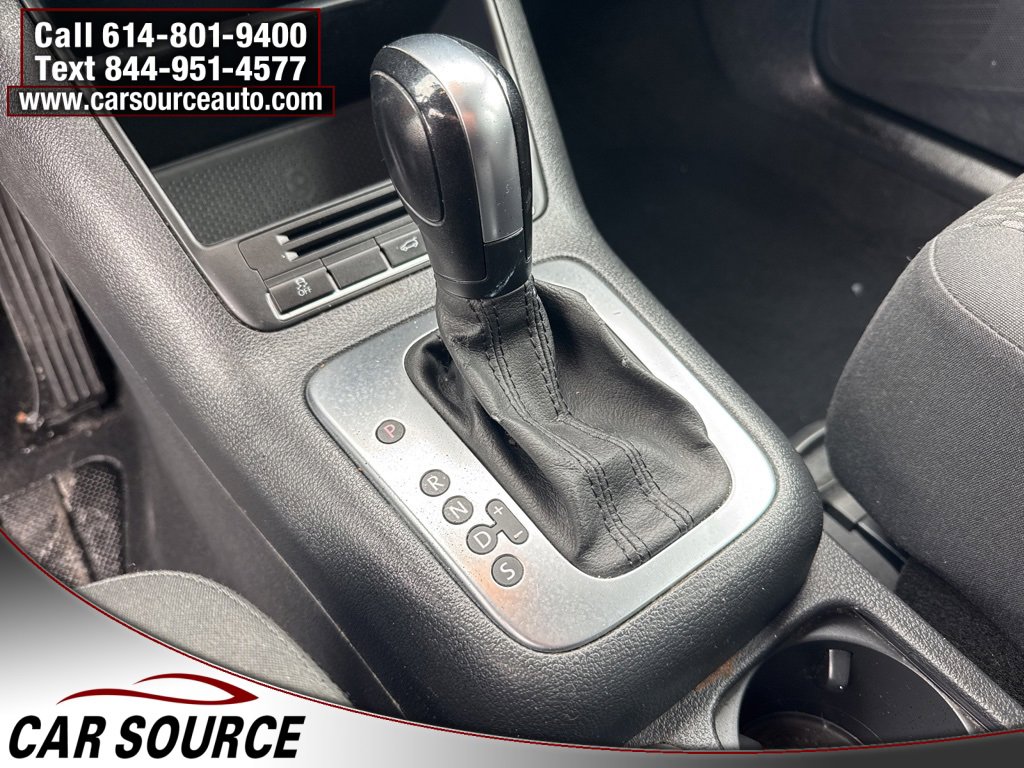 Used 2011 Volkswagen Tiguan S image 10
