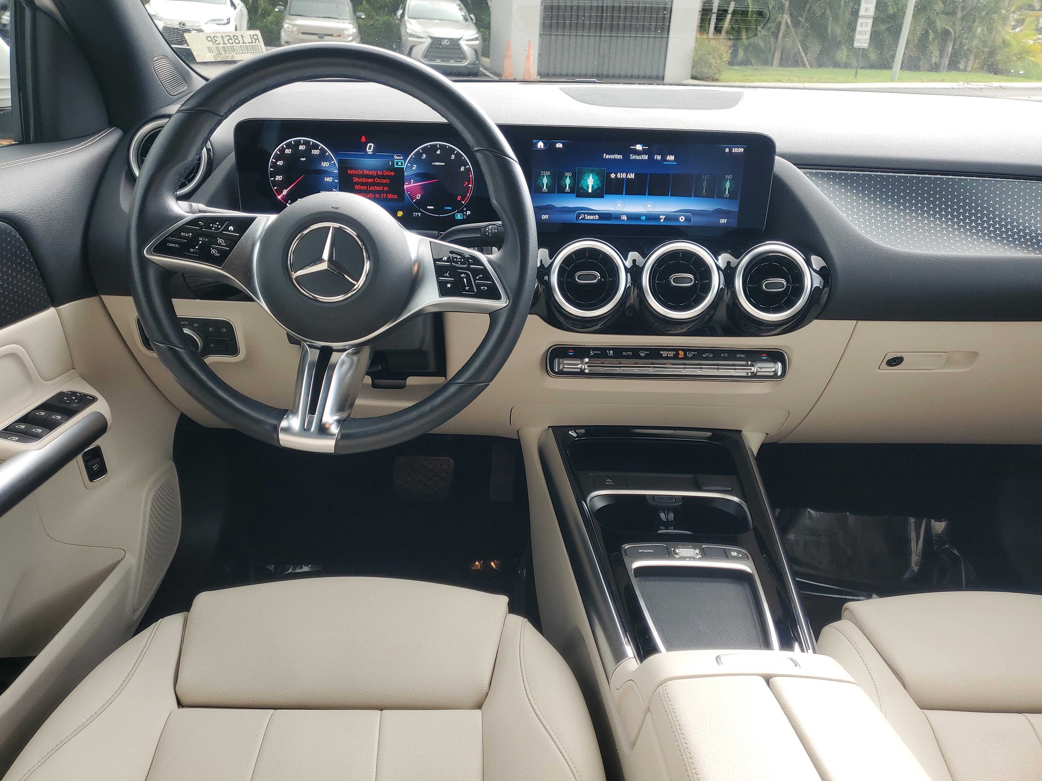 Used 2025 Mercedes-Benz GLA 250 4MATIC image 10