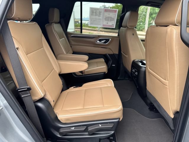 Used 2024 Chevrolet Tahoe Premier w/ Premium Package AWD/4WD image 34
