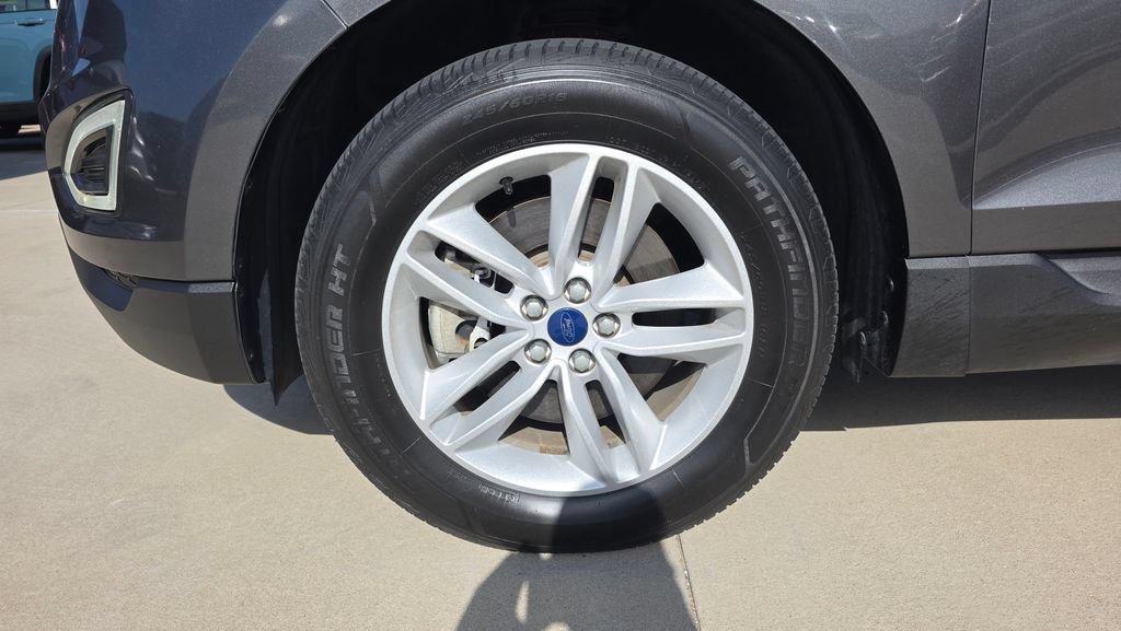 Used 2017 Ford Edge SEL w/ Equipment Group 201A AWD/4WD image 10