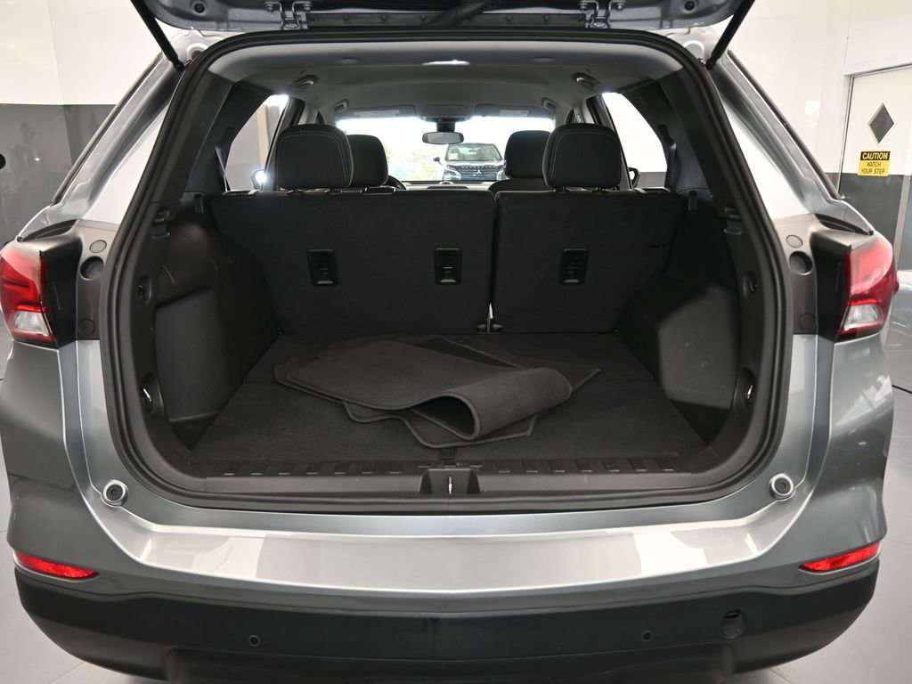 Used 2024 Chevrolet Equinox LS w/ Driver Confidence II Package image 34