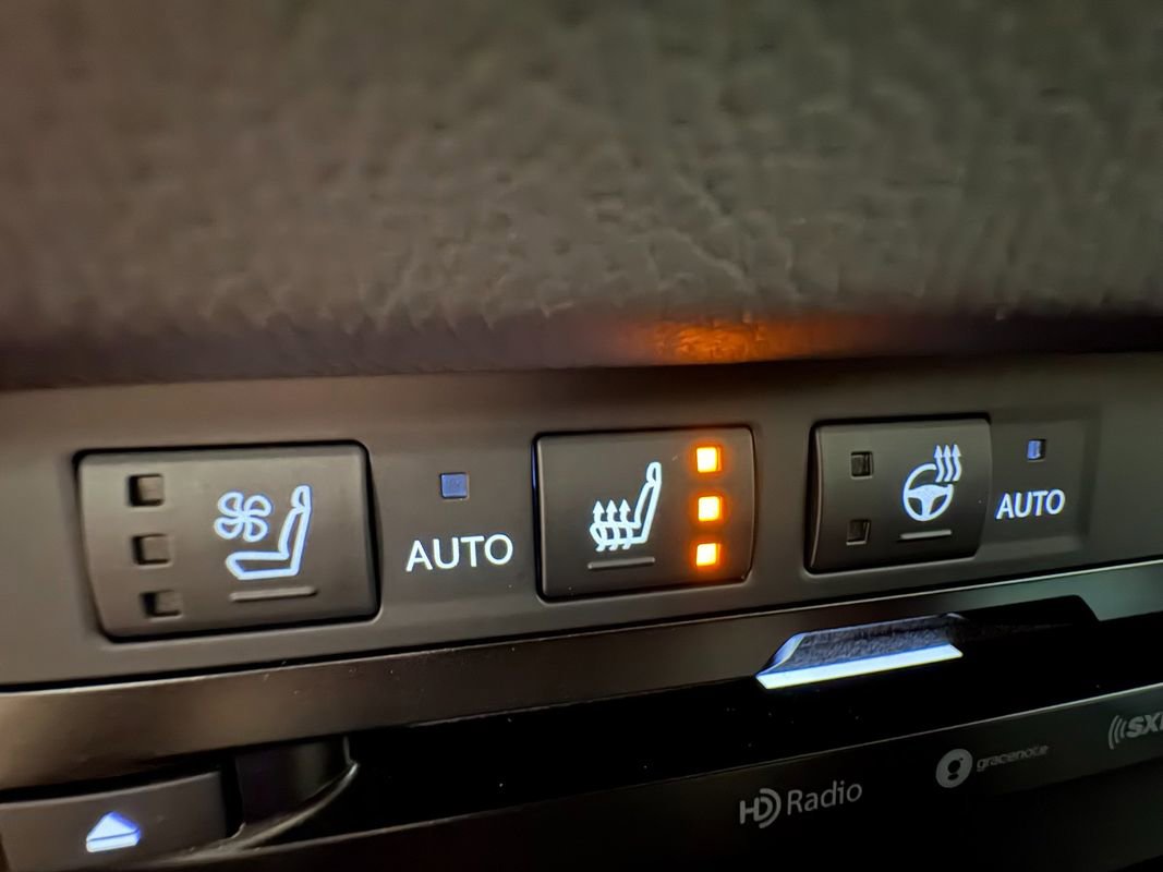 Used 2019 Lexus ES 350 w/ Premium Package FWD image 28