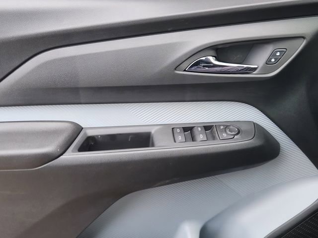 New 2027 Chevrolet Bolt LT w/ Comfort Package image 18