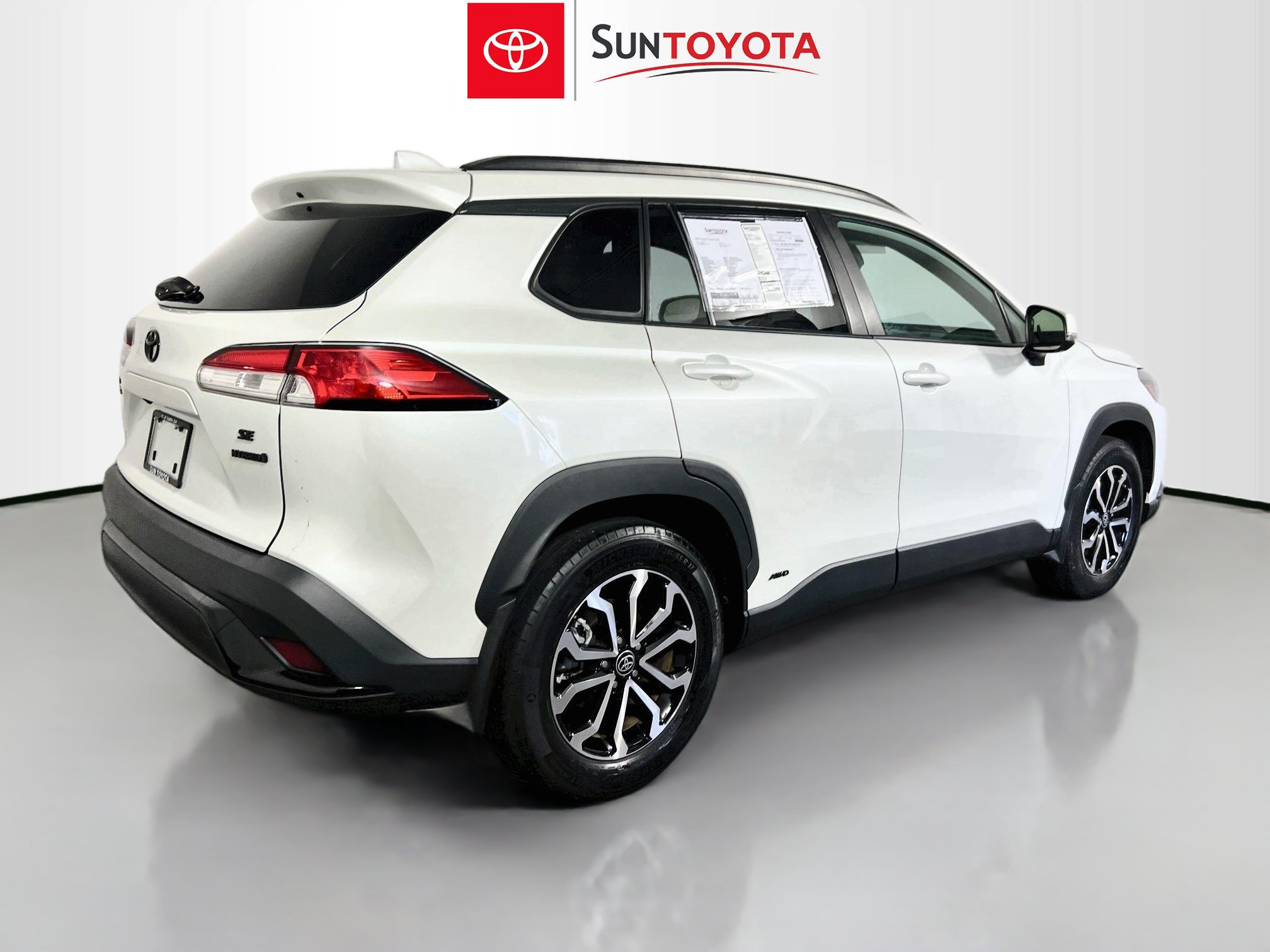 Used 2023 Toyota Corolla Cross AWD Hybrid image 4
