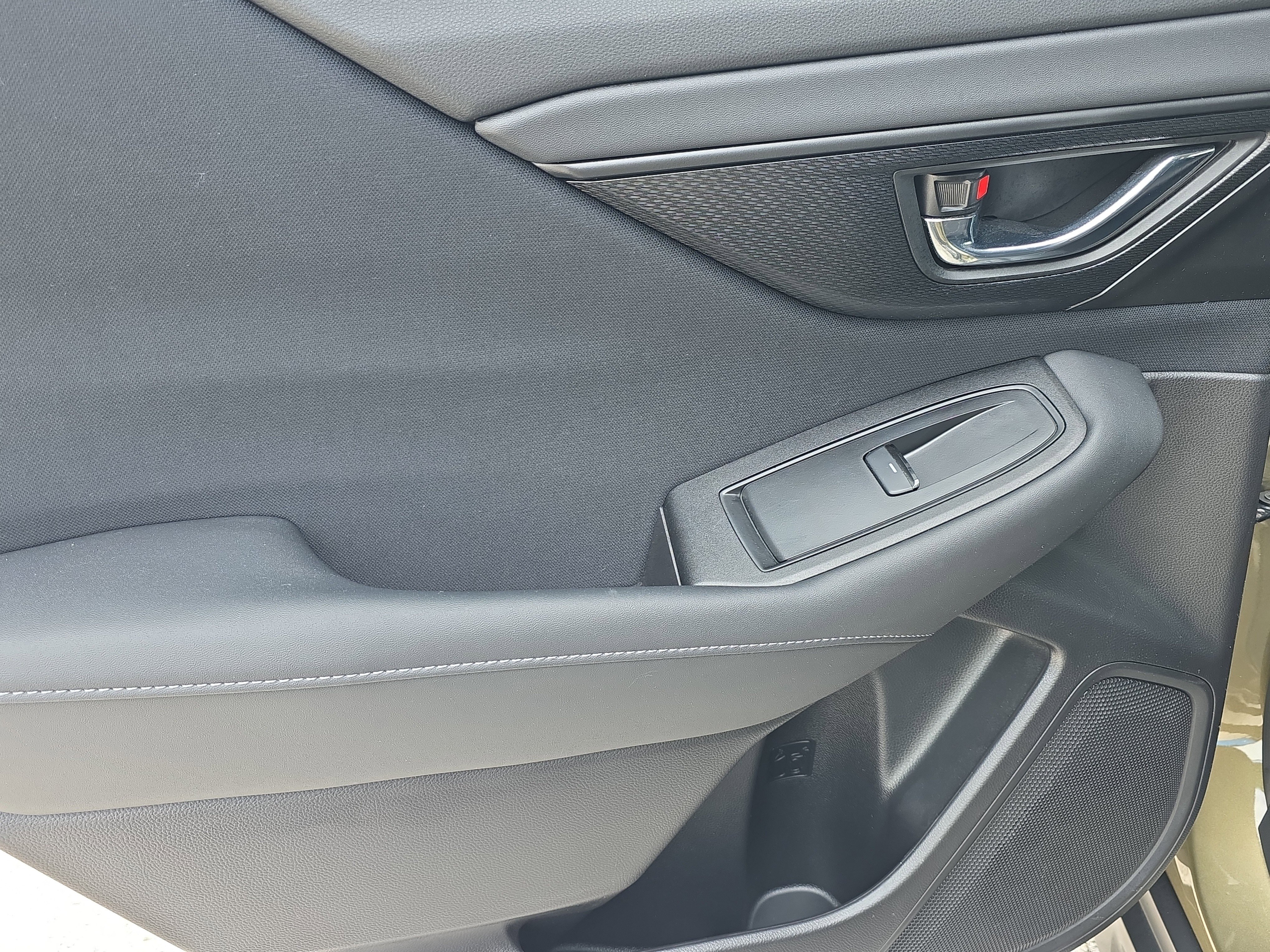 Used 2023 Subaru Outback Premium image 14
