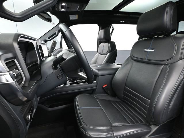 Used 2025 Ford F250 Platinum image 25