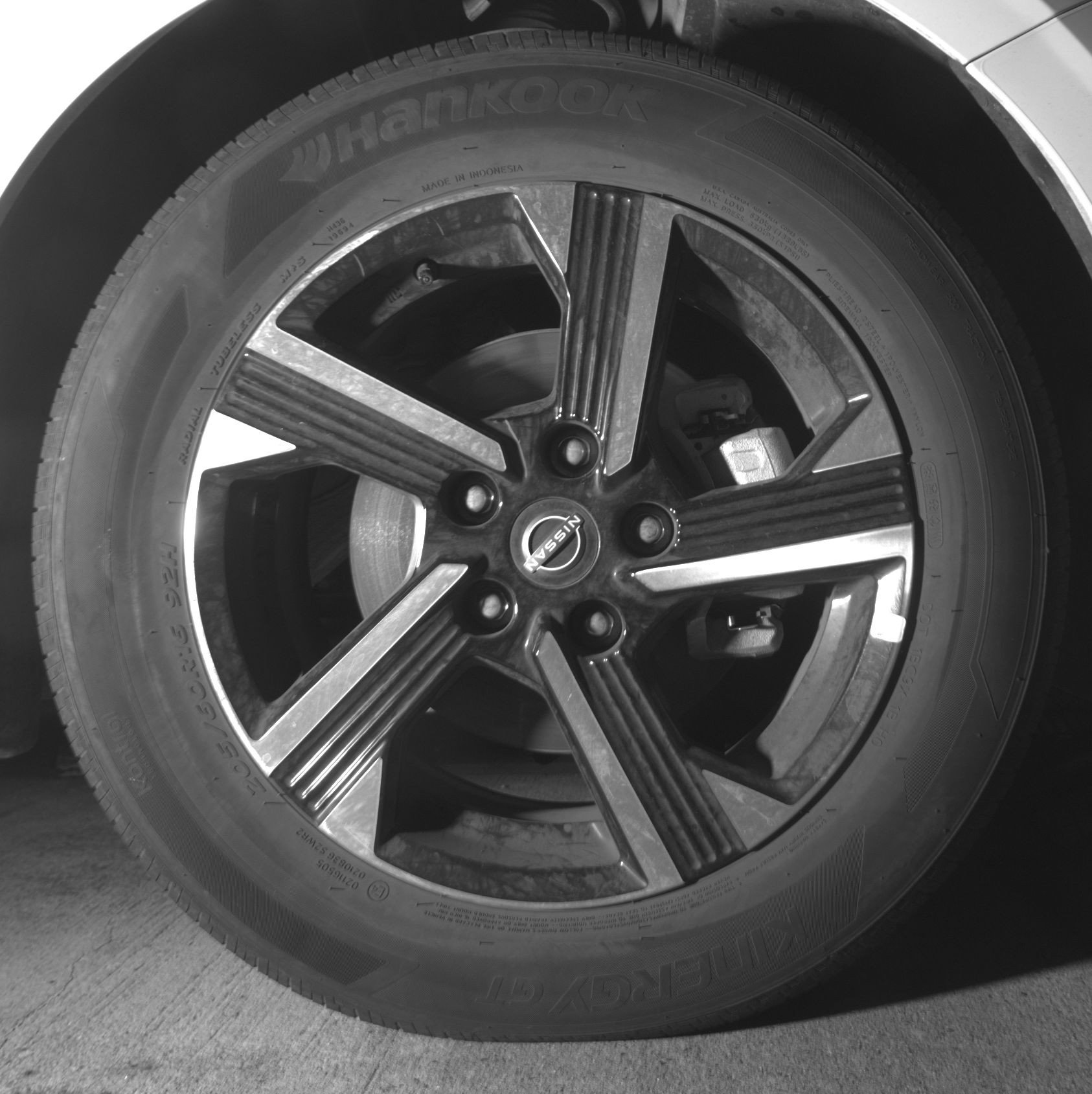 Used 2025 Nissan Sentra SV FWD image 13