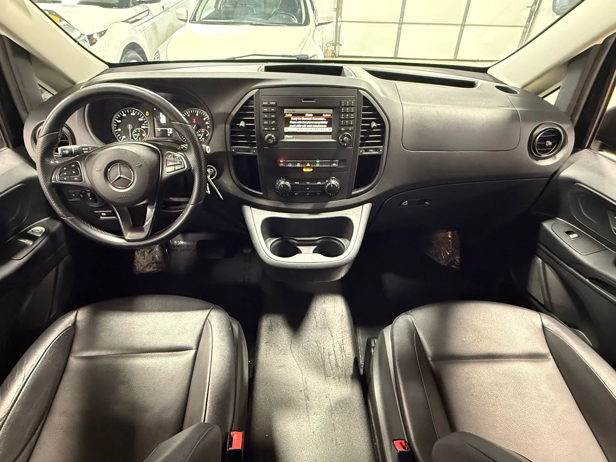 Used 2018 Mercedes-Benz Metris Passenger image 2