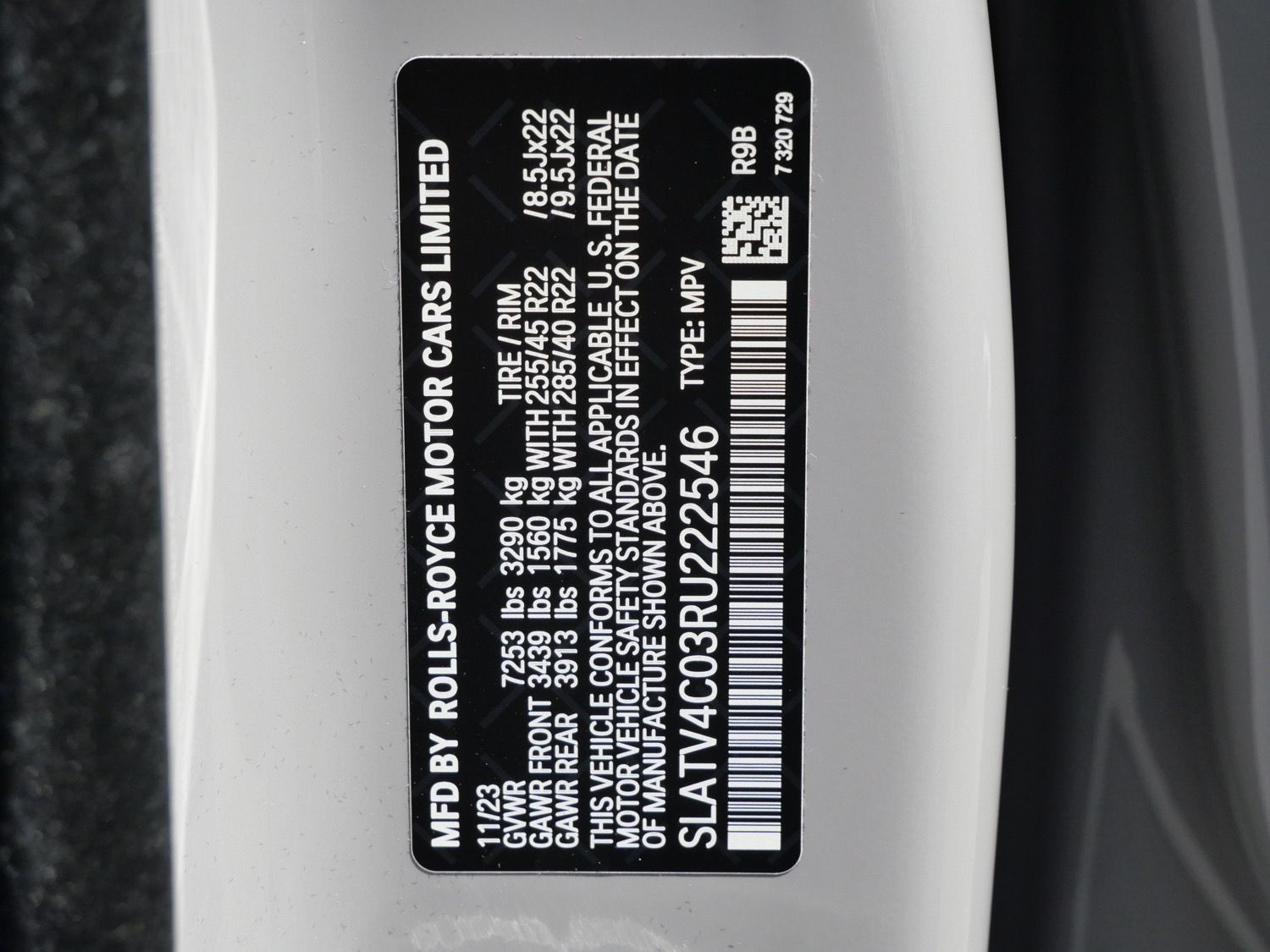 Certified 2024 Rolls-Royce Cullinan AWD/4WD image 32