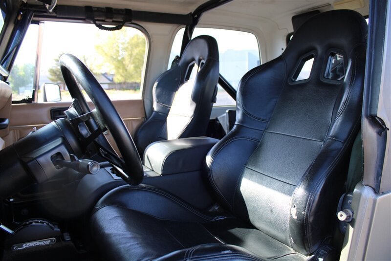 Used 1988 Jeep Wrangler Sahara AWD/4WD image 18