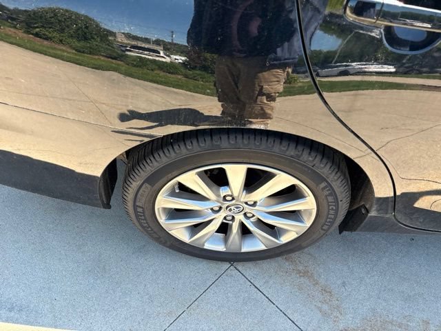 Used 2016 Toyota Camry XLE FWD image 10