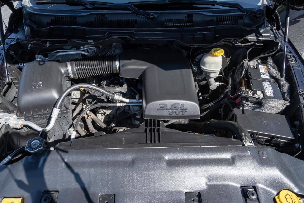 Used 2017 RAM 1500 Express AWD/4WD image 33