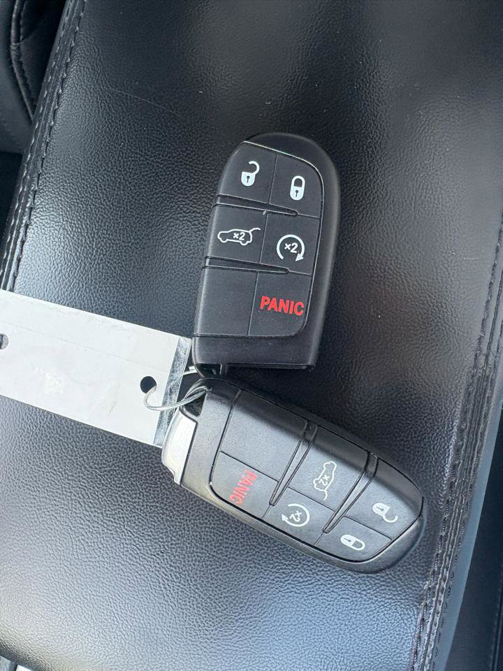 Used 2015 Jeep Grand Cherokee Altitude image 13