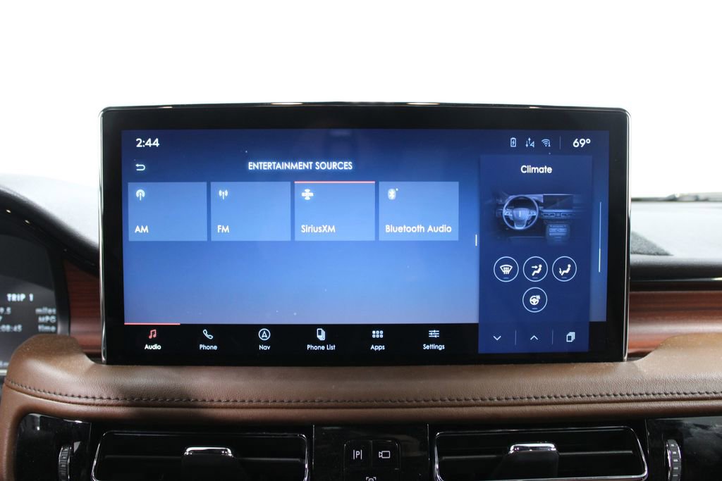 Used 2022 Lincoln Nautilus Reserve w/ Equipment Group 201A image 35