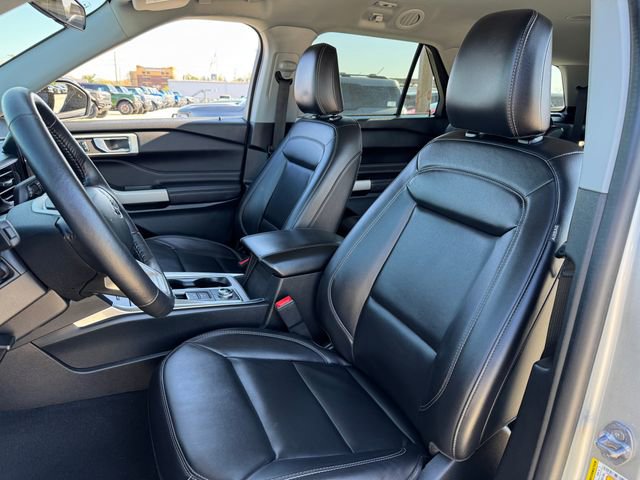 Used 2023 Ford Explorer XLT w/ Equipment Group 202A image 14