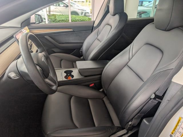 Used 2023 Tesla Model 3 Standard Range image 5