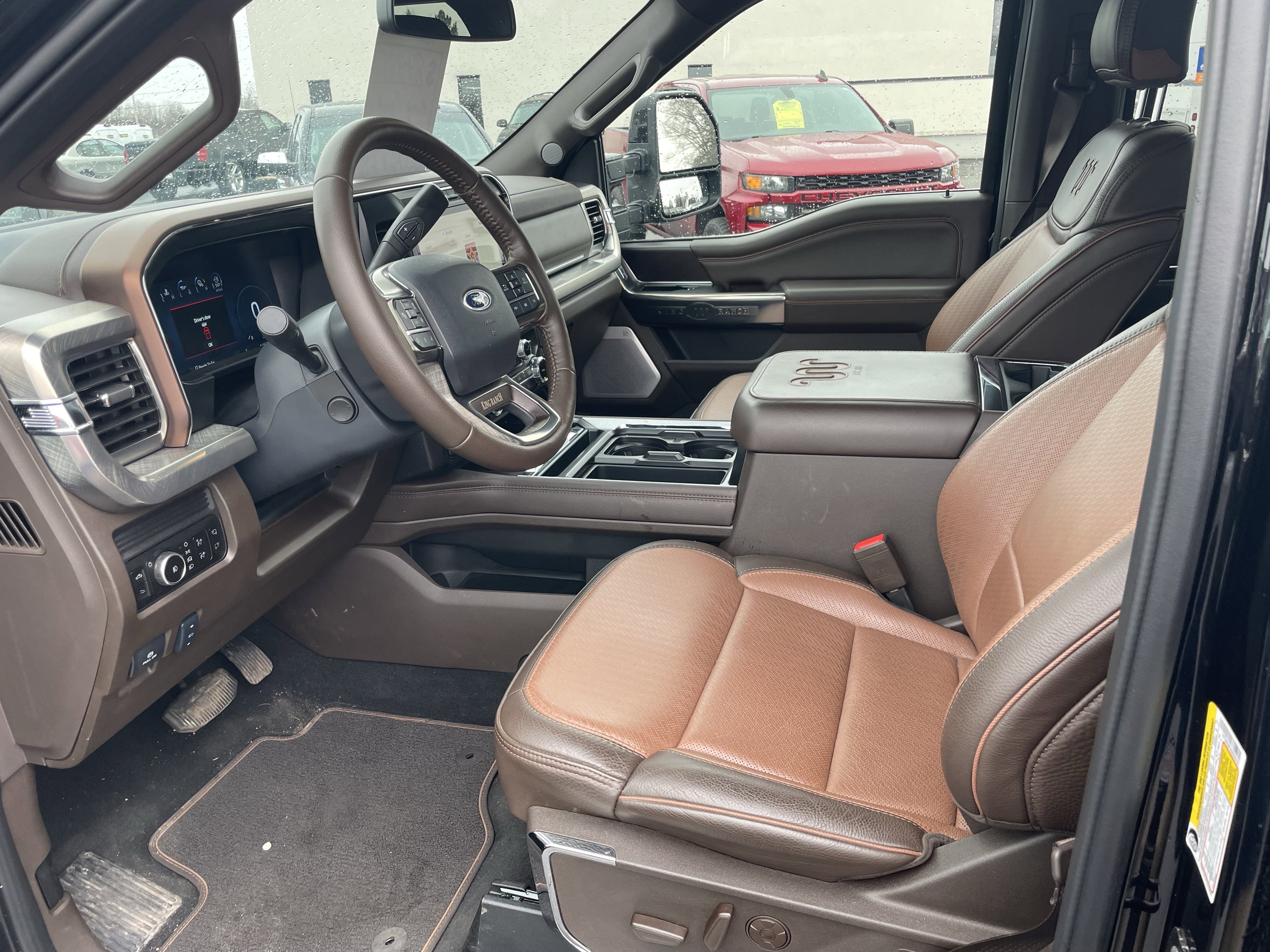 Used 2025 Ford F350 King Ranch AWD/4WD image 13