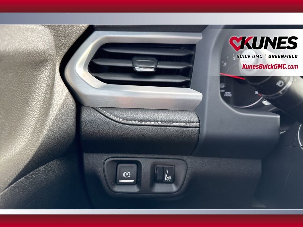 Used 2023 GMC Acadia SLT image 28