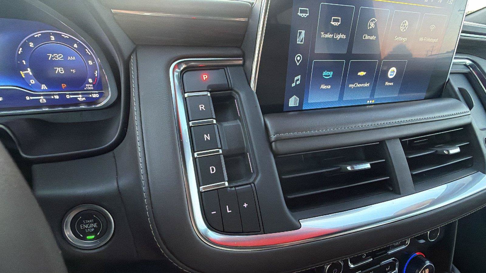 Used 2023 Chevrolet Suburban LT RWD image 34