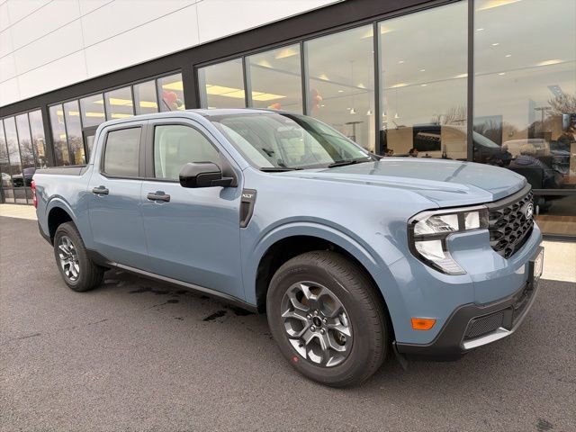 New 2025 Ford Maverick XLT w/ XLT Luxury Package