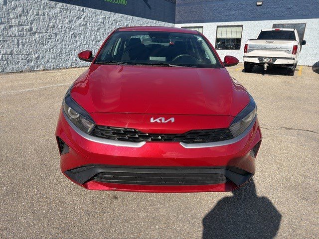 Used 2023 Kia Forte LXS image 8