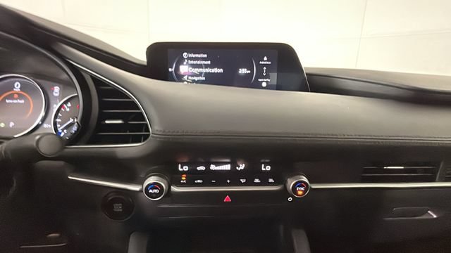 Used 2024 MAZDA MAZDA3 s FWD image 23