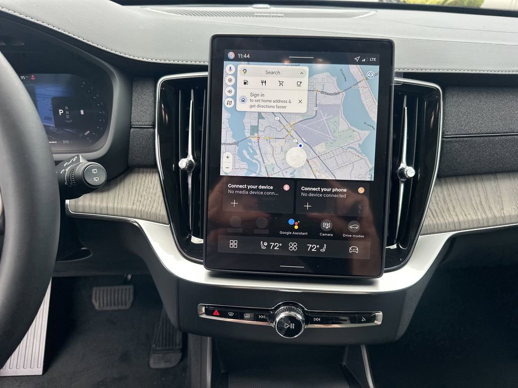 New 2026 Volvo XC90 B5 Ultra w/ Protection Package Premier image 19