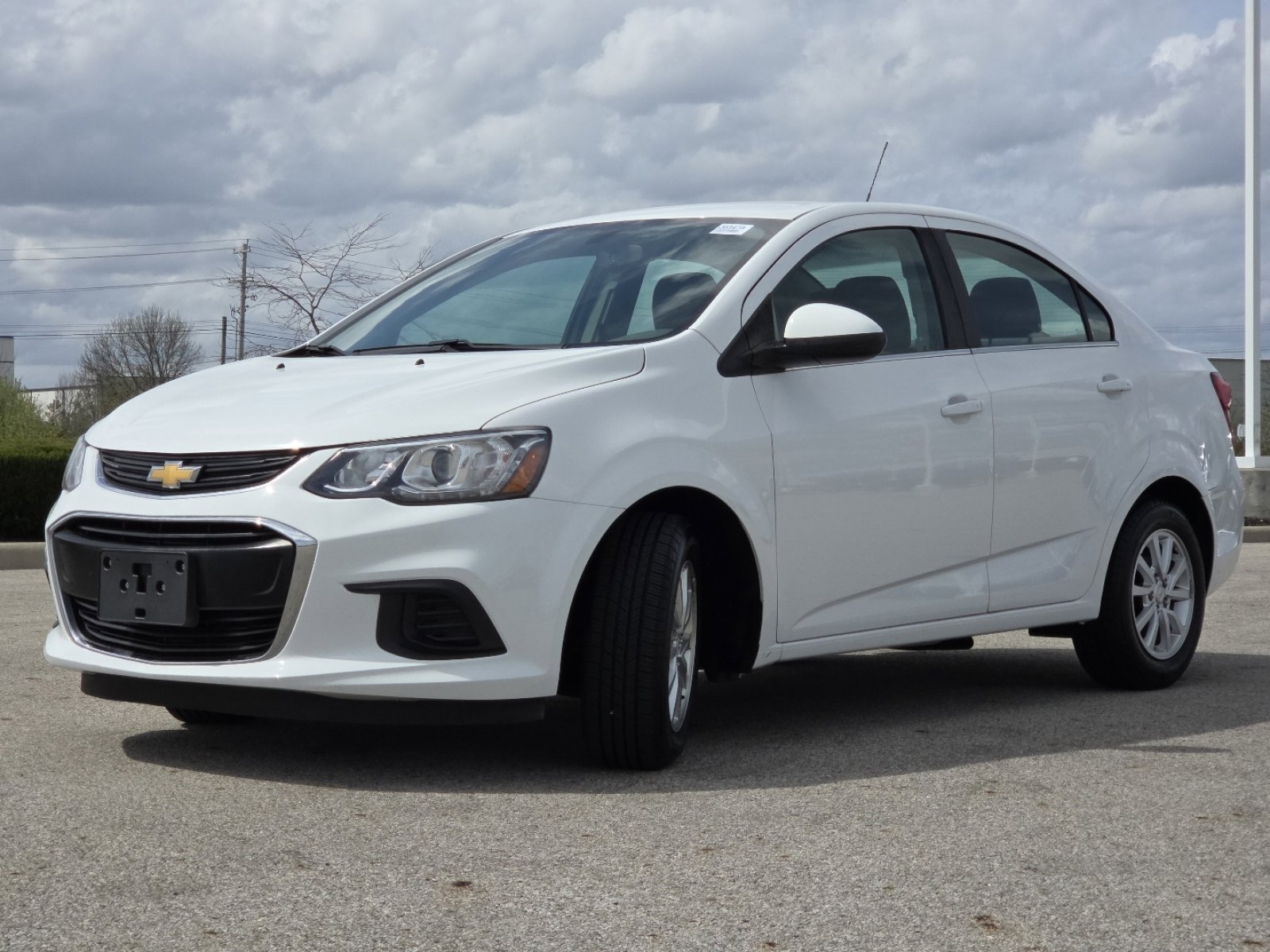 Used 2018 Chevrolet Sonic LT w/ Convenience Package image 12