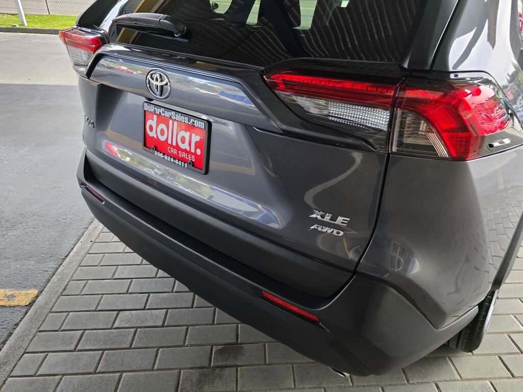 Used 2024 Toyota RAV4 XLE w/ Convenience Package AWD/4WD image 16