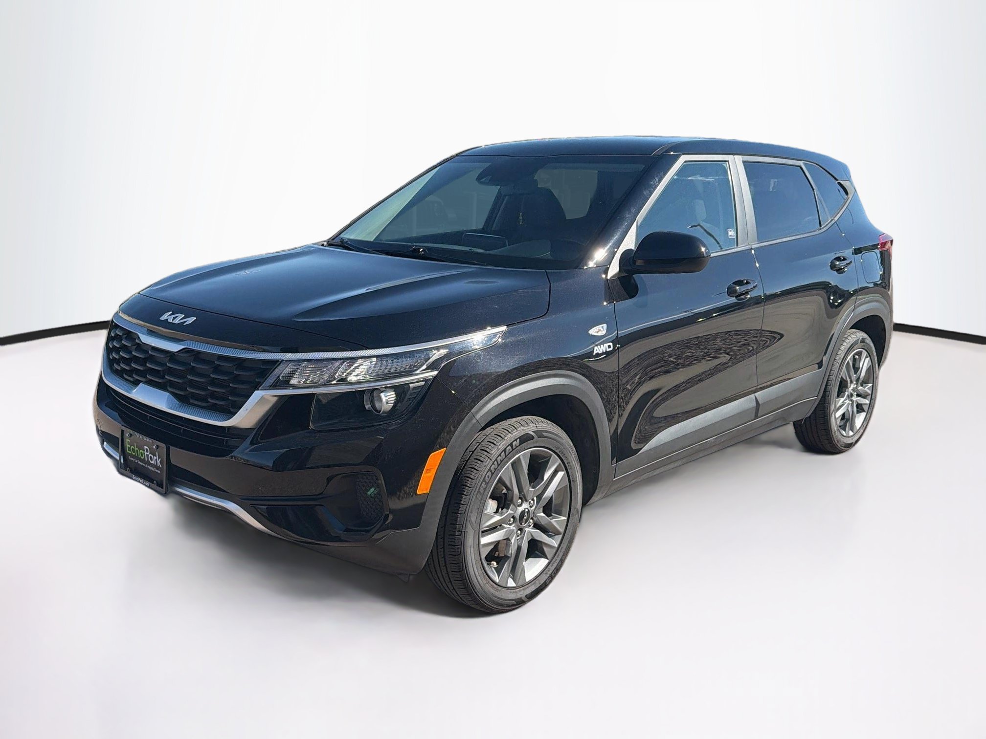 Used 2022 Kia Seltos LX AWD/4WD image 3