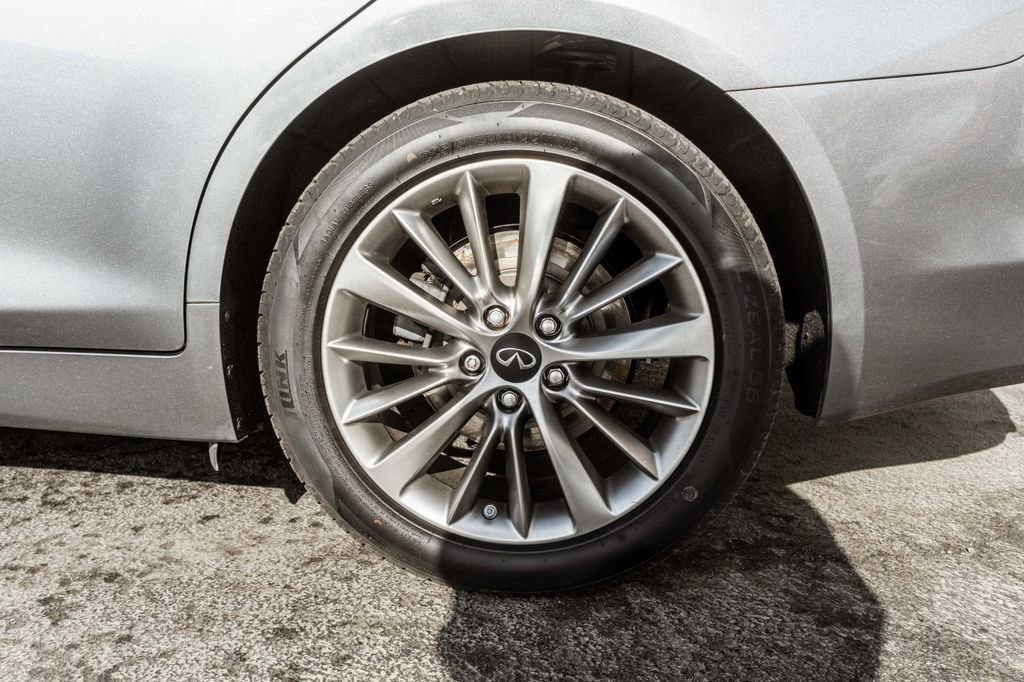 Used 2021 INFINITI Q50 Luxe image 32