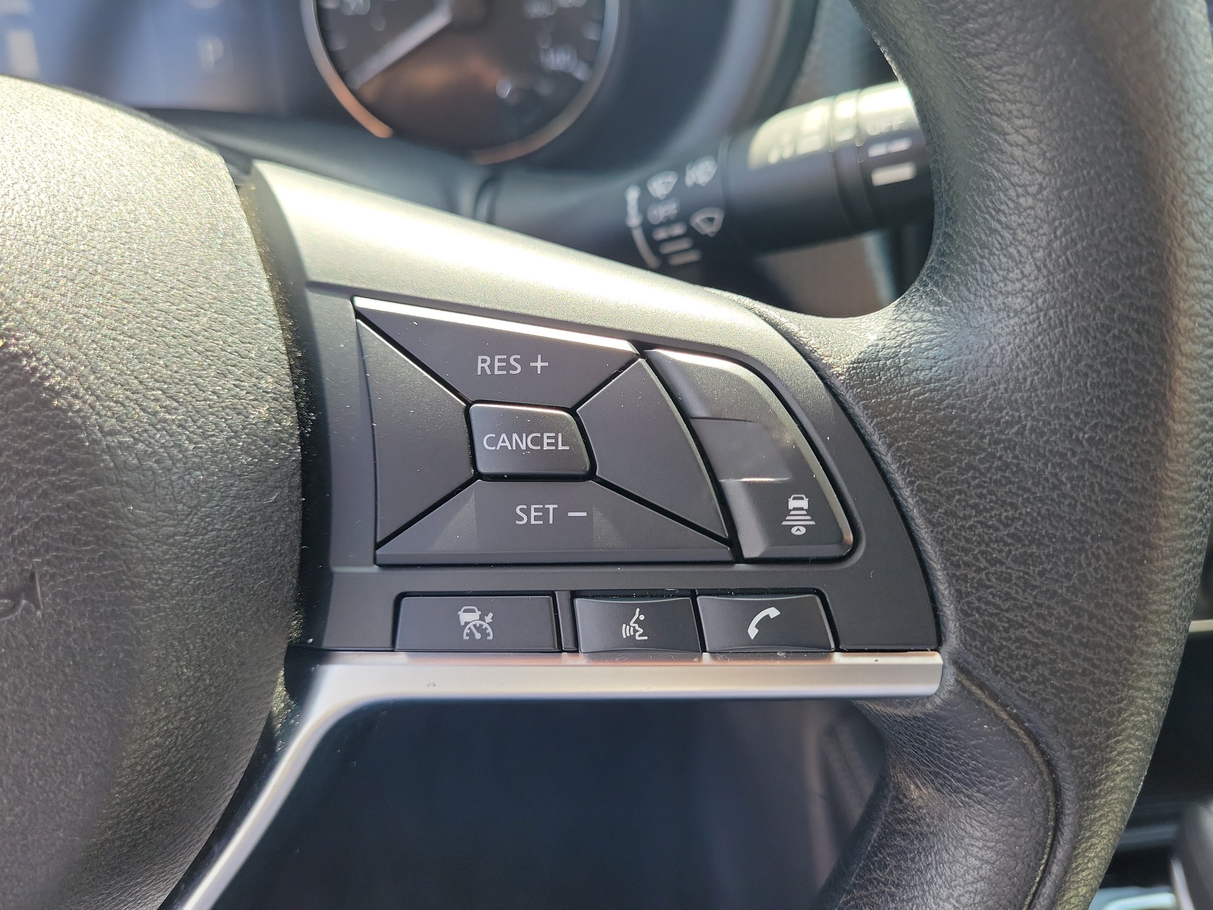Certified 2024 Nissan Kicks SV FWD image 17