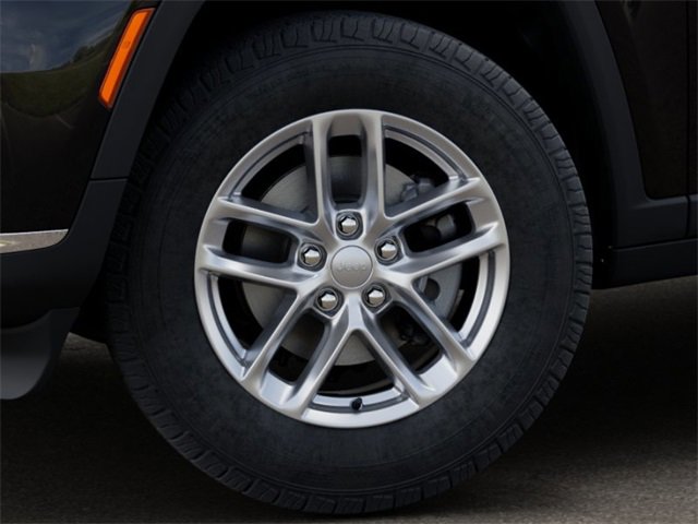 New 2025 Jeep Grand Cherokee L Laredo image 8