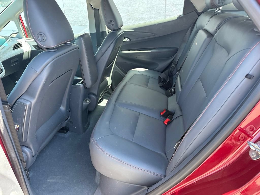 Used 2020 Chevrolet Bolt Premier w/ Infotainment Package FWD image 6