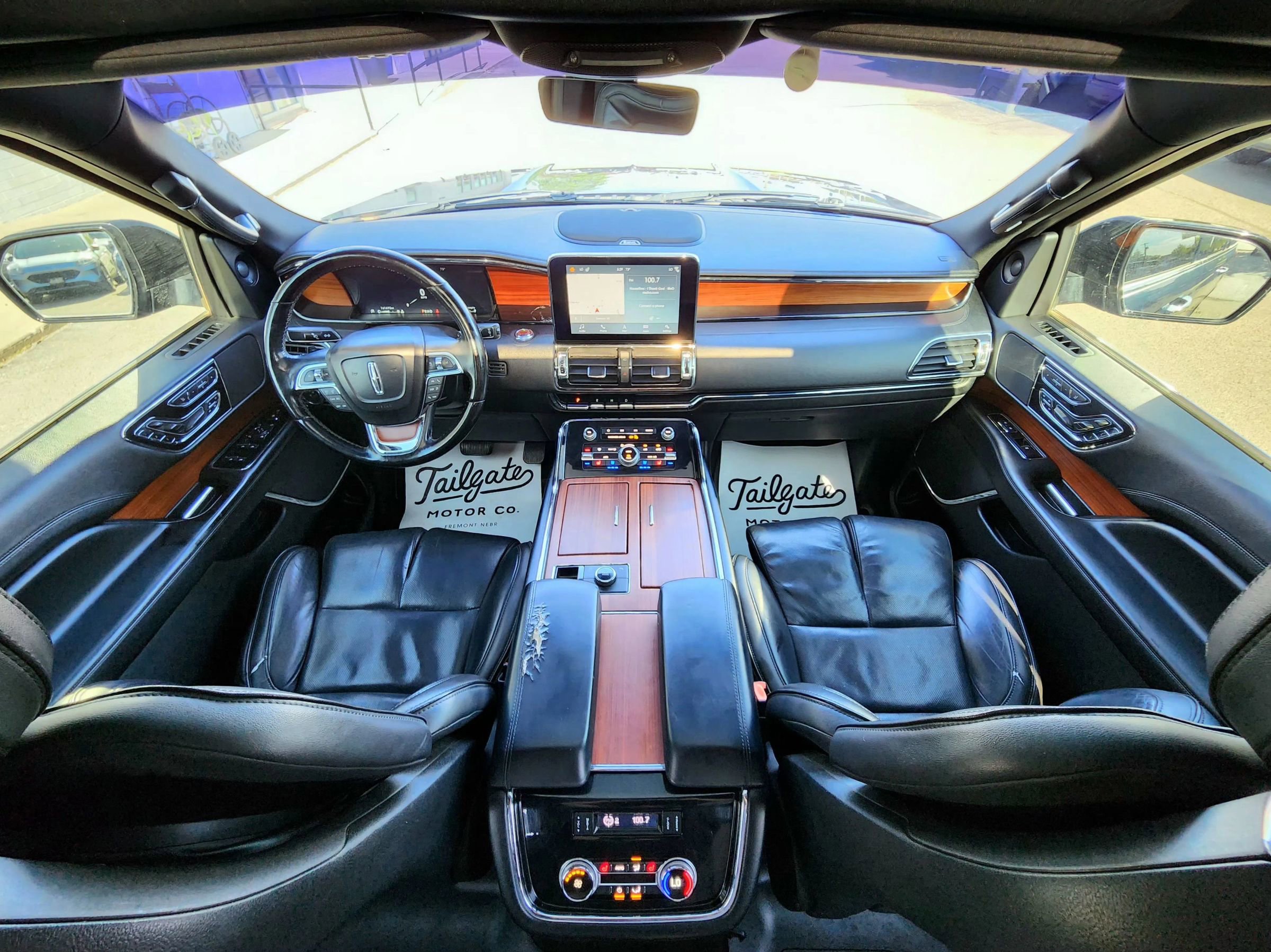 Used 2018 Lincoln Navigator Select w/ Cargo Package AWD/4WD image 19