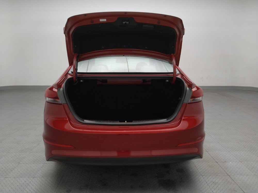 Used 2017 Hyundai Elantra SE image 29