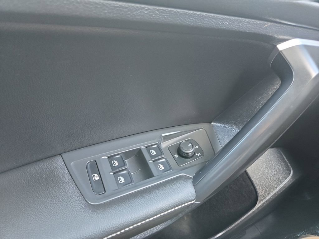 Used 2024 Volkswagen Tiguan S AWD/4WD image 20
