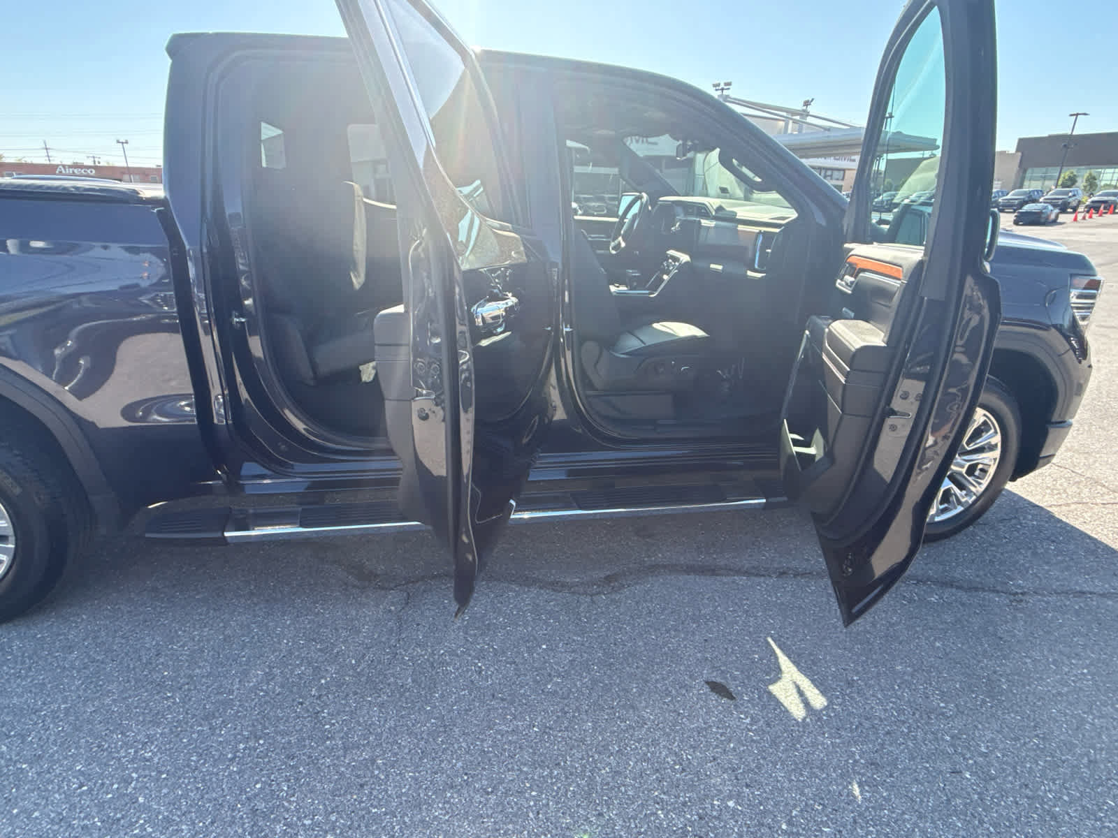 Used 2022 GMC Sierra 1500 Denali AWD/4WD image 24