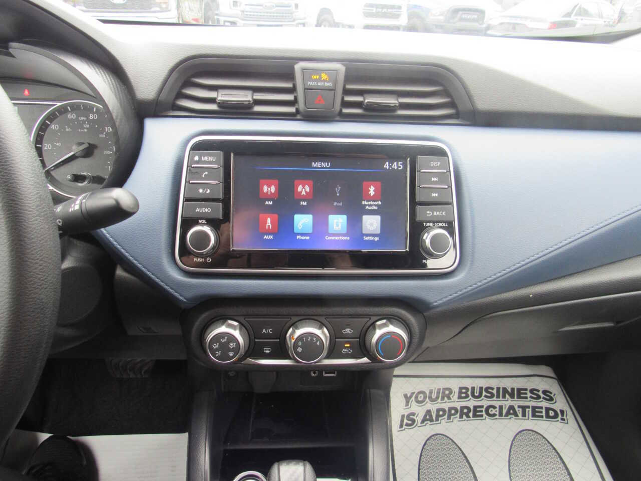 Used 2025 Nissan Versa SV image 12