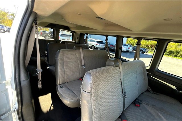 Used 2020 Chevrolet Express 3500 LS image 28